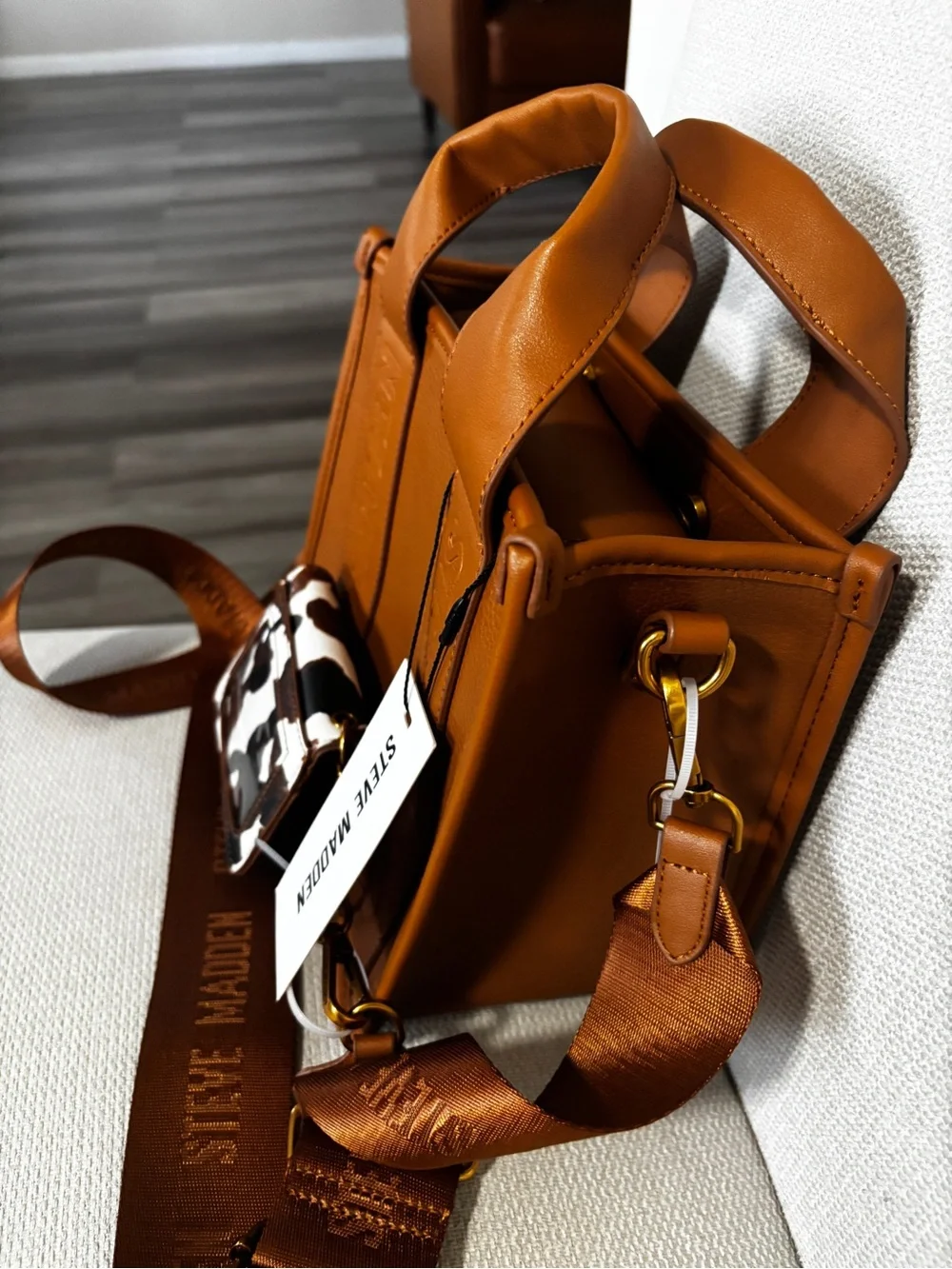 Steve Madden structured steve